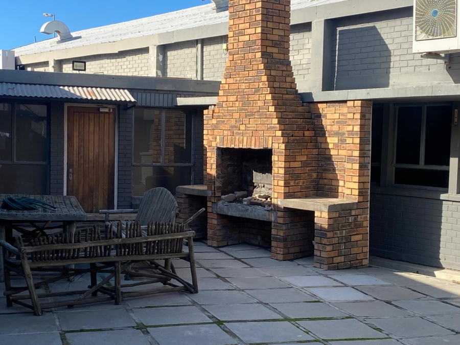 To Let commercial Property for Rent in Paarden Eiland Western Cape